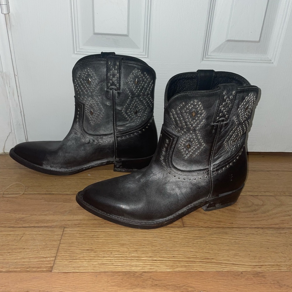 Frye Distressed Black Billy Stud Short Cowboy Boots/Booties - Picture 5 of 9